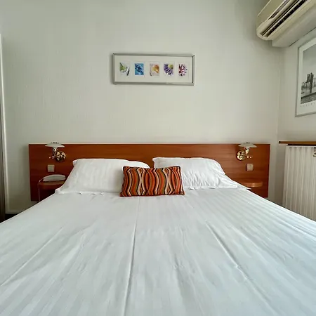 Colbert Hotel 3*