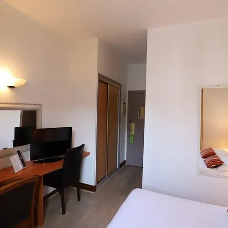 Colbert Hotel 3*