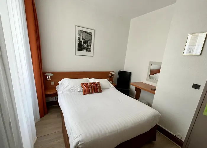 Colbert Szálloda 3*