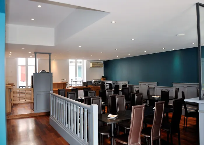 Szálloda Colbert 3*